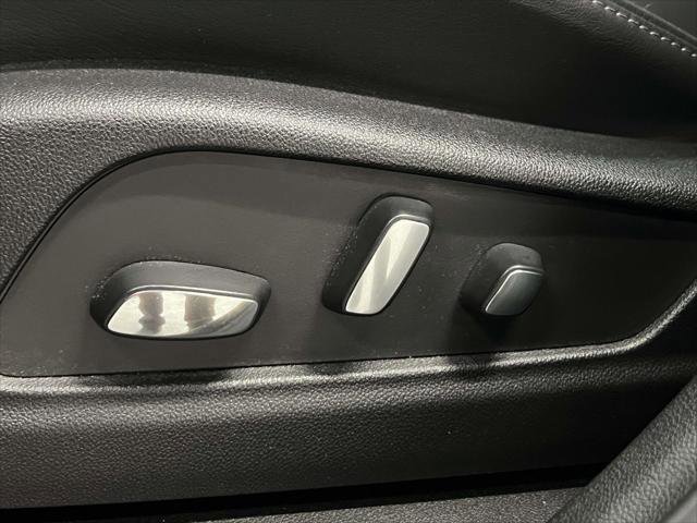 Used 2023 Cadillac XT6 Sport w/ LPO, ONYX Package image 21