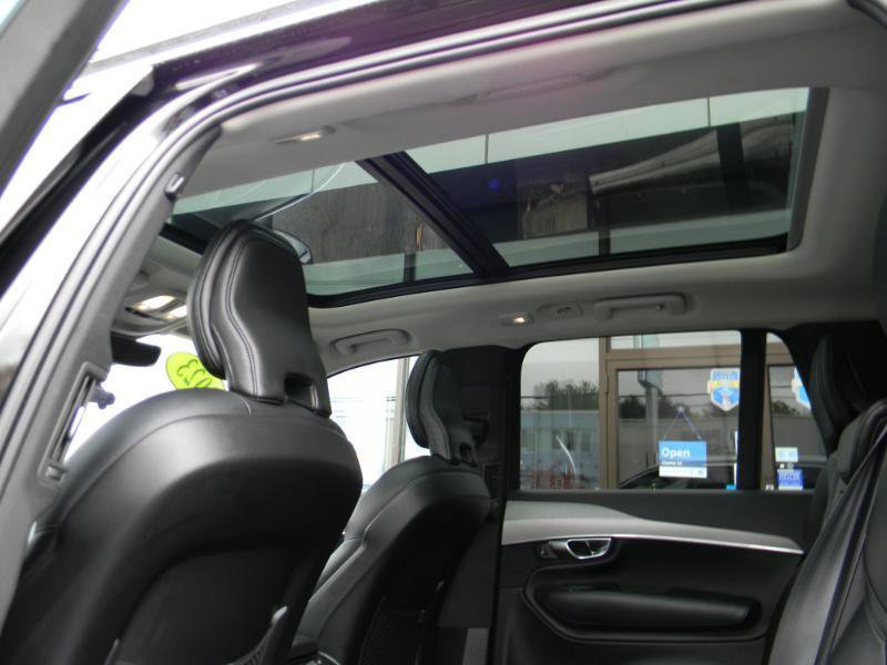 Used 2023 Volvo XC90 B5 Core w/ Protection Package Premier image 21