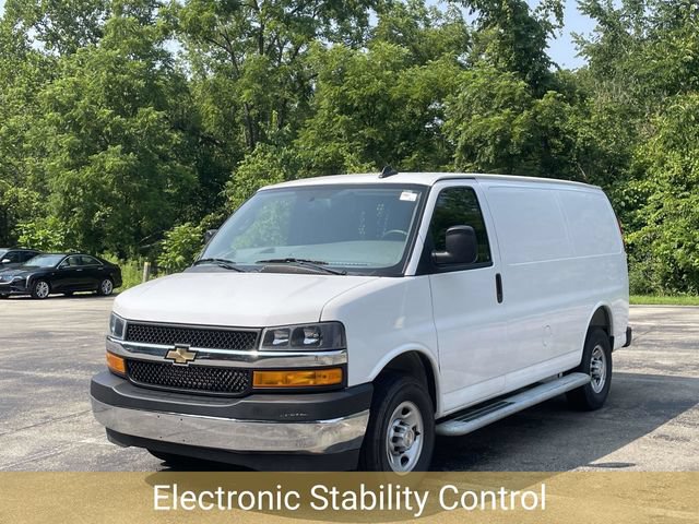 Used 2025 Chevrolet Express 2500 w/ Driver Convenience Package RWD image 8