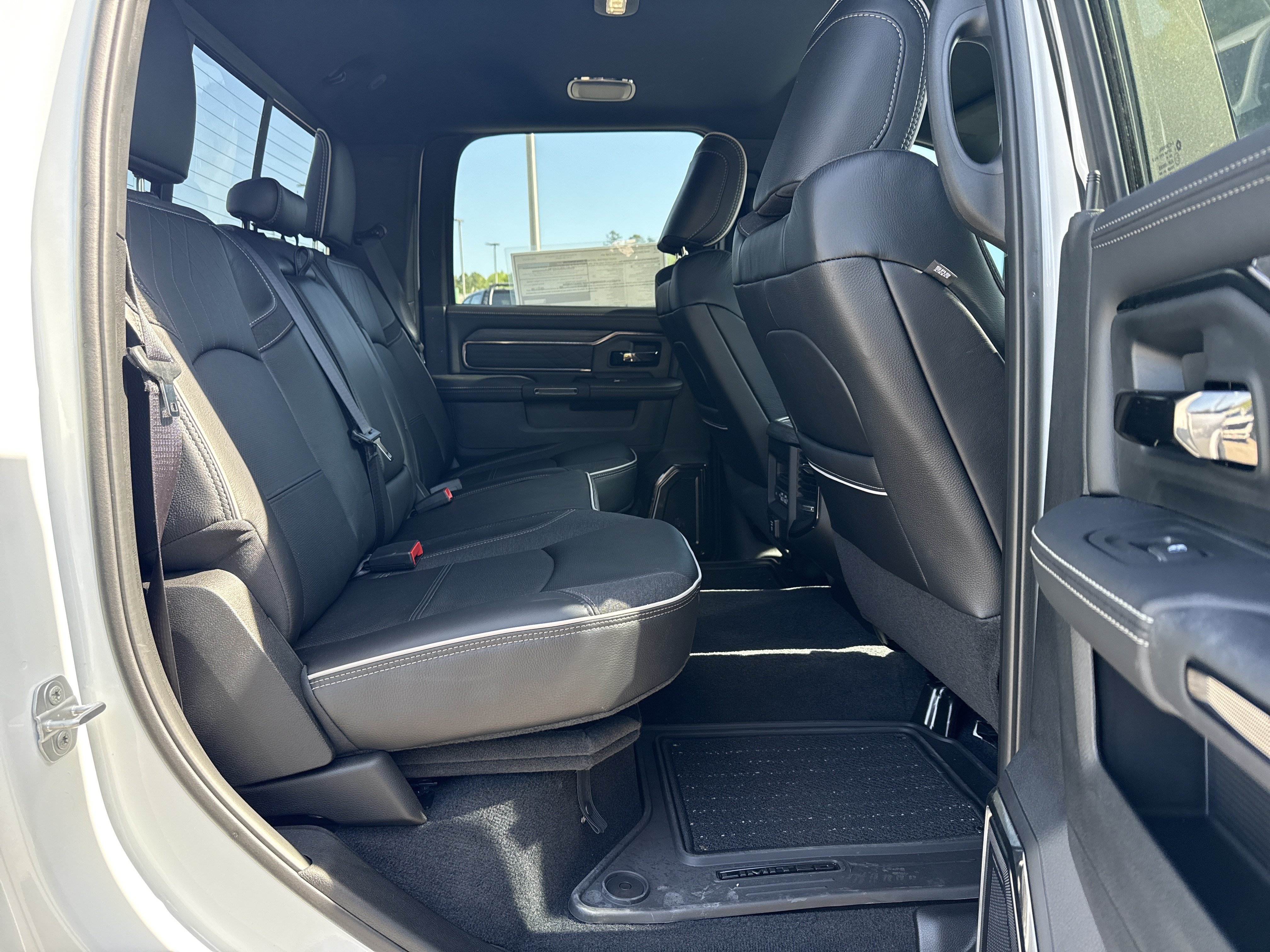 New 2026 RAM 2500 Limited AWD/4WD image 16