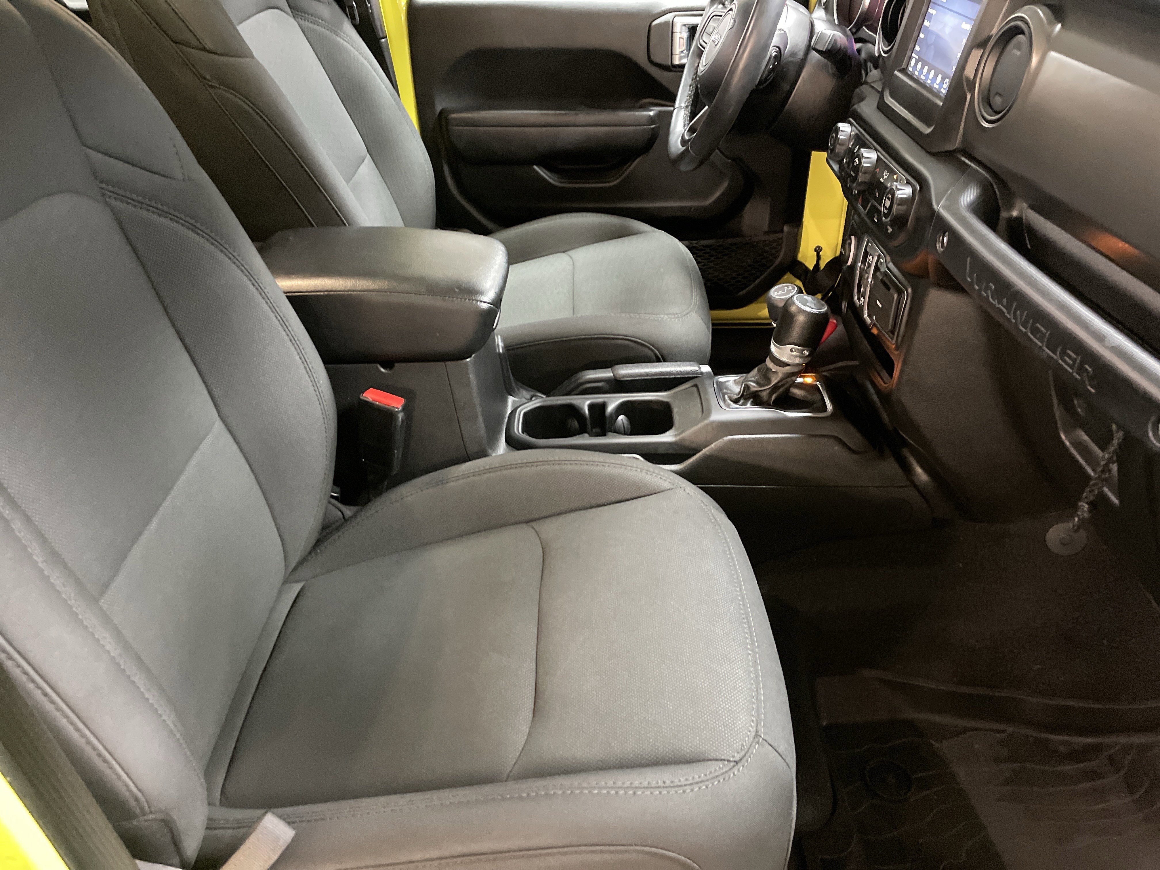 Used 2022 Jeep Wrangler Unlimited Sport image 35