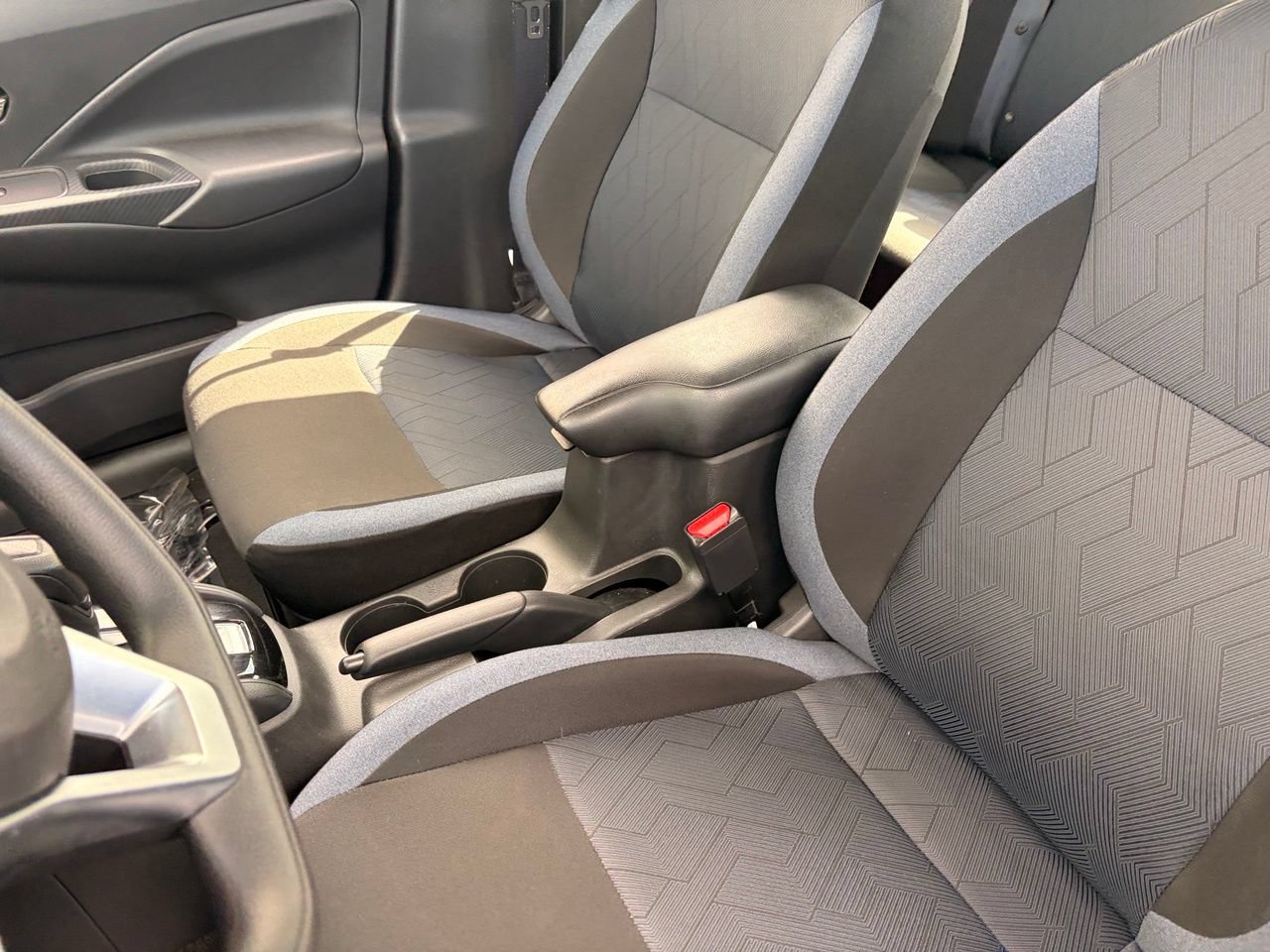 Certified 2025 Nissan Versa SV w/ Trunk Package FWD image 20