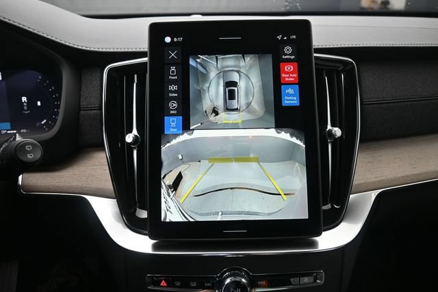 Used 2026 Volvo XC90 B6 Plus w/ Protection Package AWD/4WD image 13