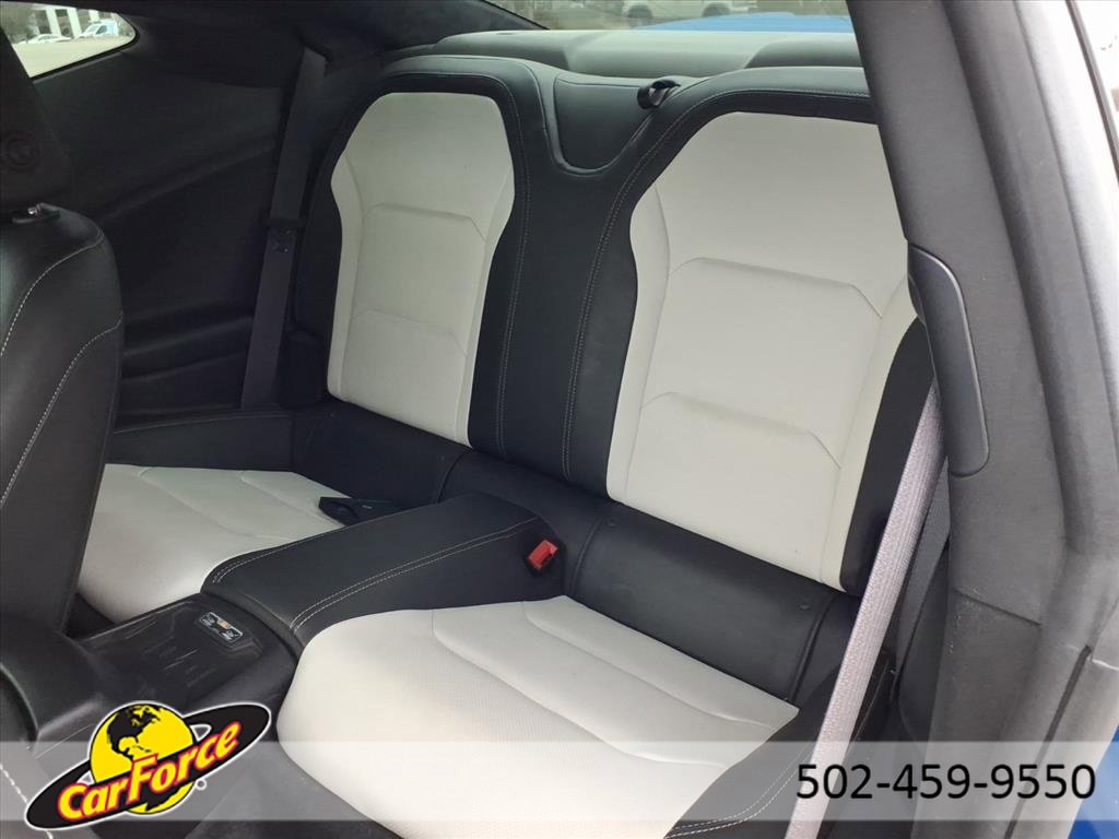 Used 2017 Chevrolet Camaro SS image 6