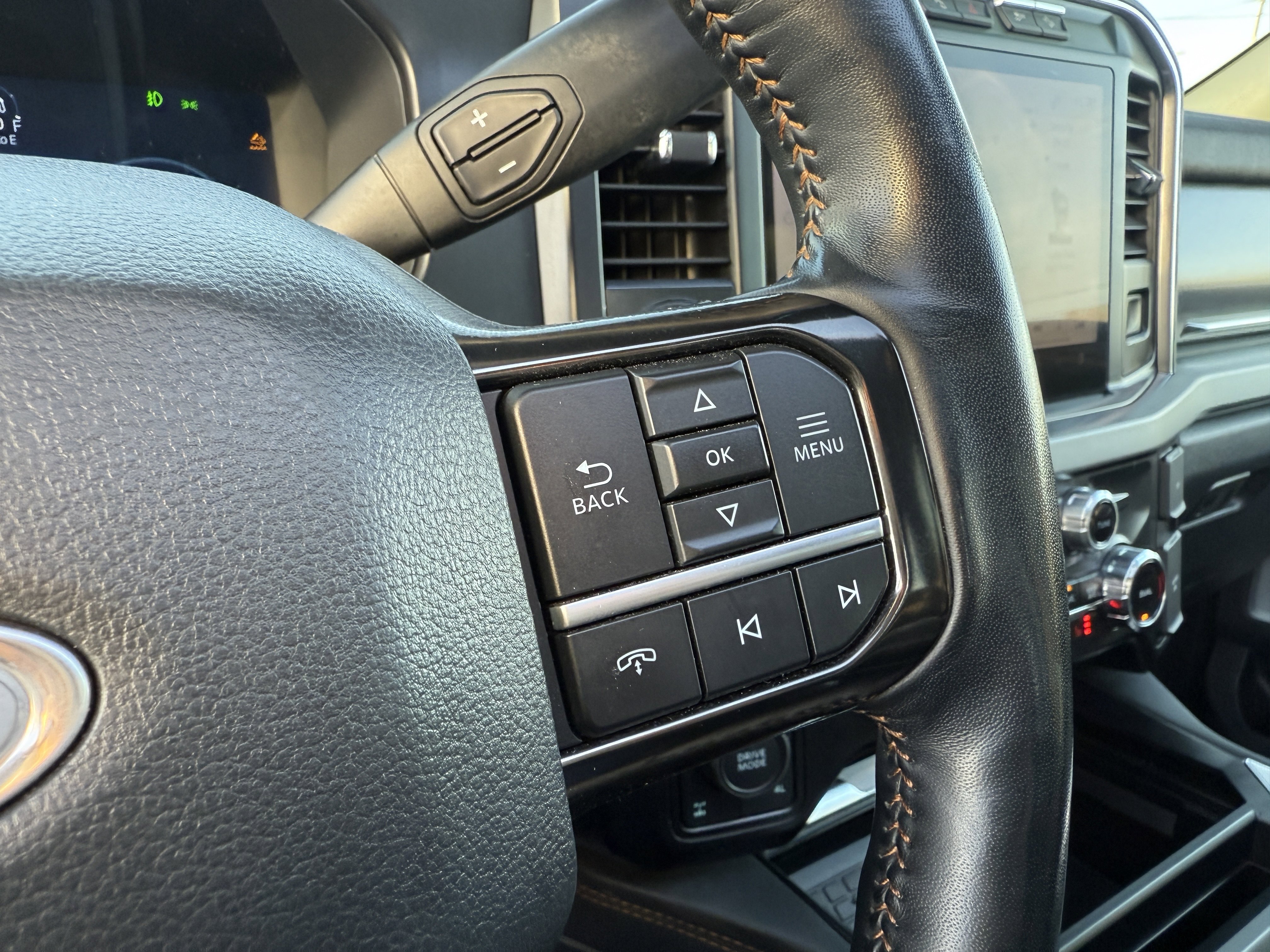 Used 2024 Ford F250 Platinum image 21