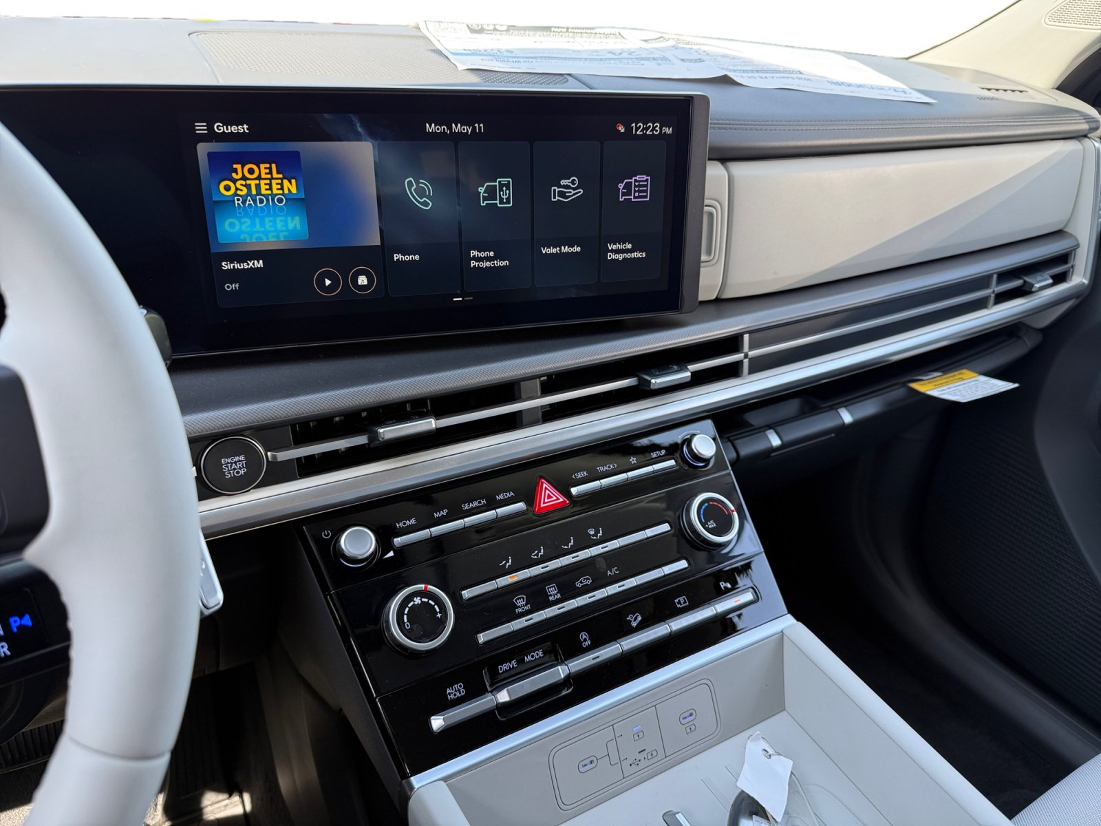 New 2026 Hyundai Santa Fe SE FWD image 12