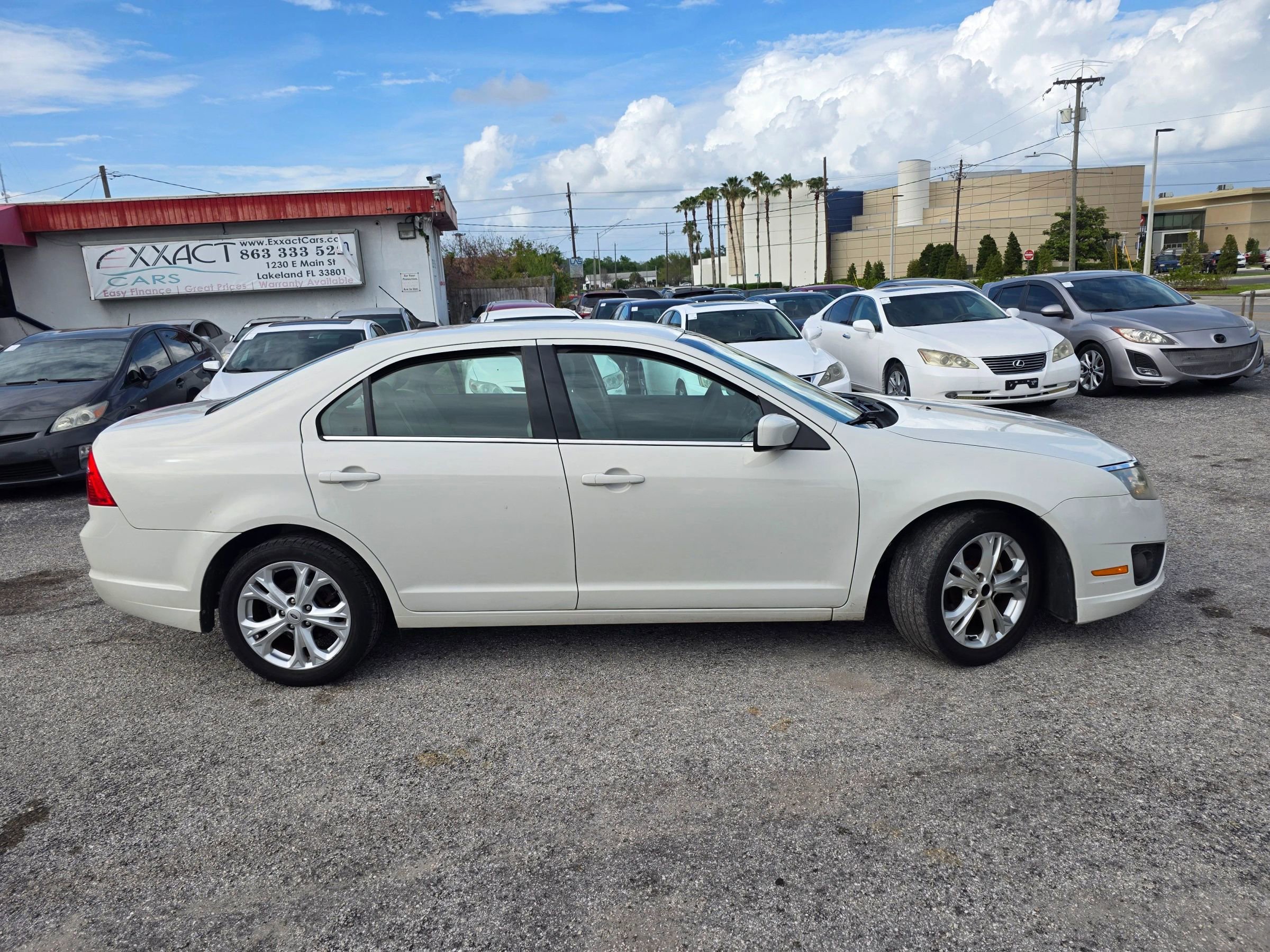Used 2012 Ford Fusion SE image 8