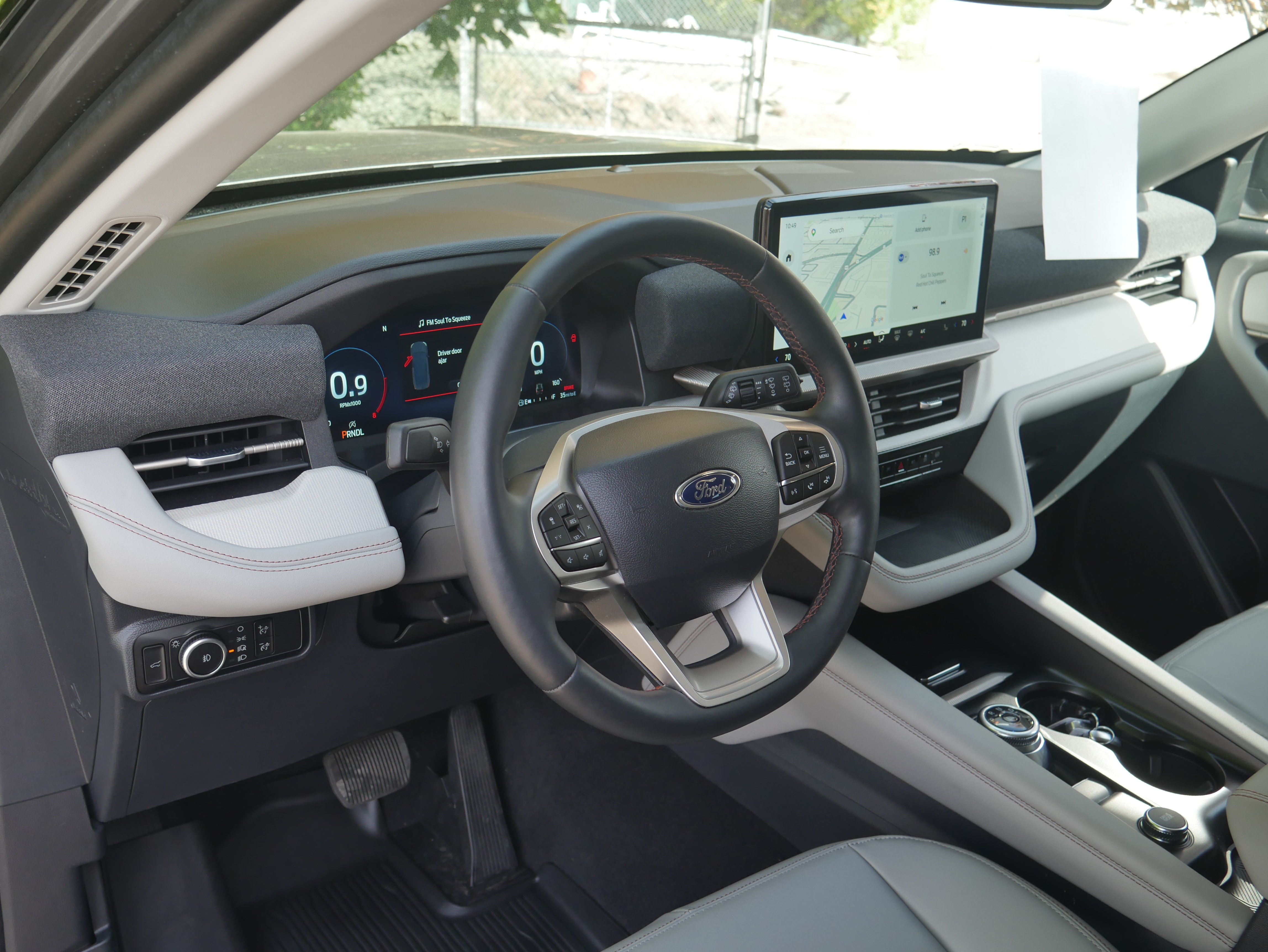 Certified 2025 Ford Explorer Active w/ Active Comfort Package AWD/4WD image 4