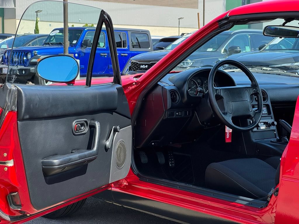 Used 1990 MAZDA MX-5 Miata RWD image 6