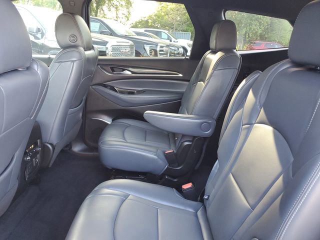 Used 2023 Buick Enclave Essence w/ Experience Buick Package FWD image 9