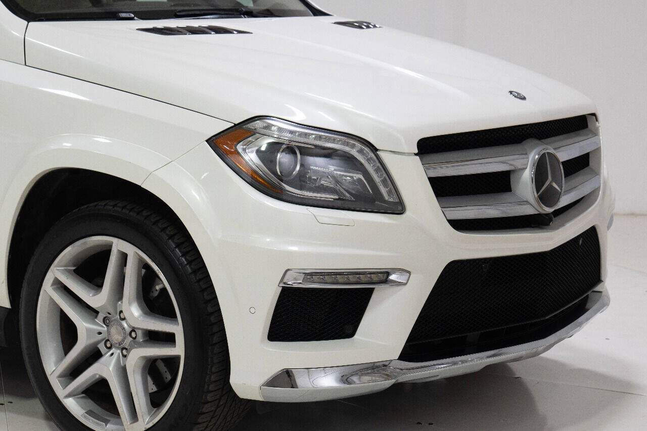 Used 2014 Mercedes-Benz GL 550 4MATIC image 9
