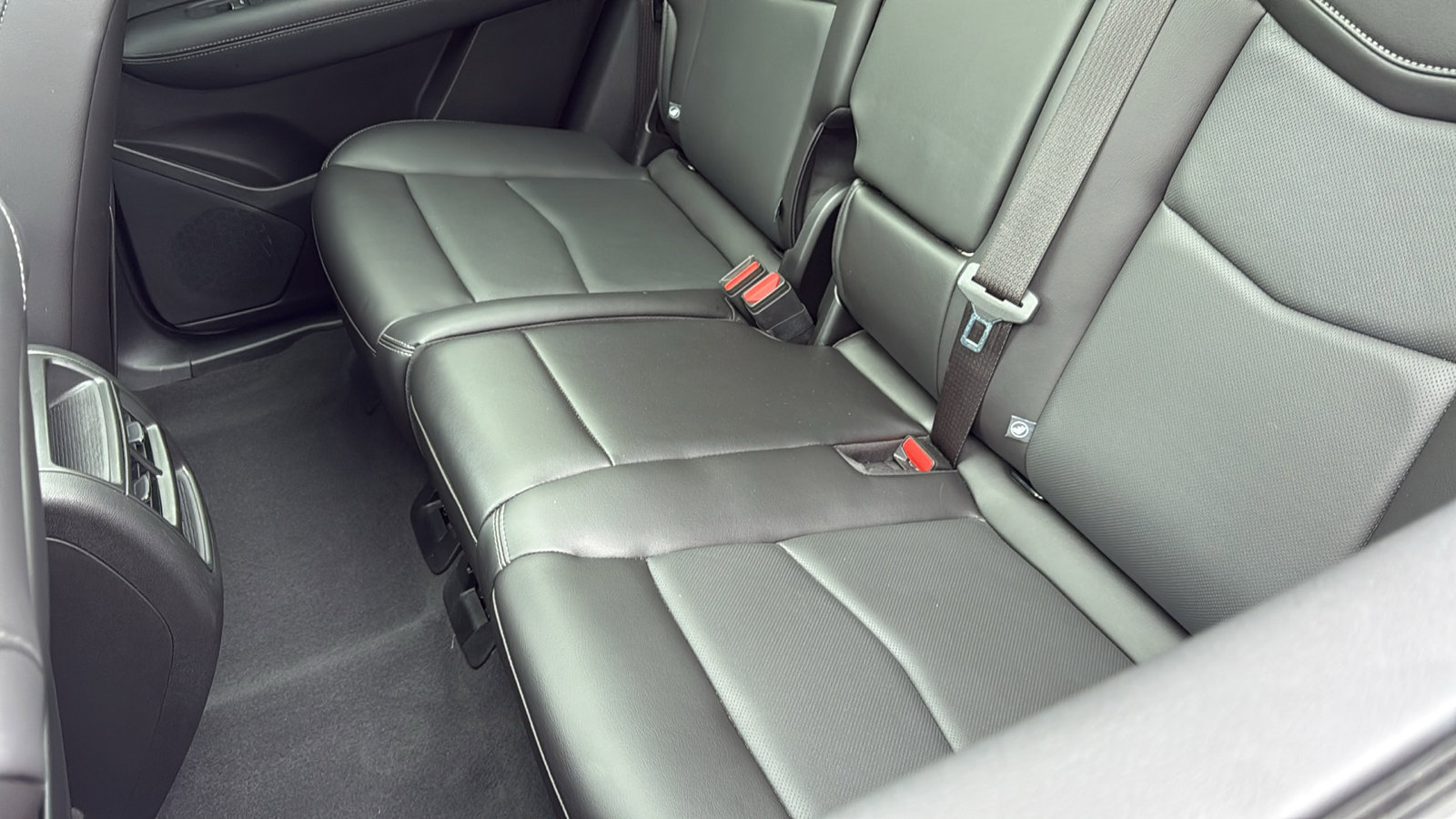 Certified 2025 Cadillac XT5 Premium Luxury image 32