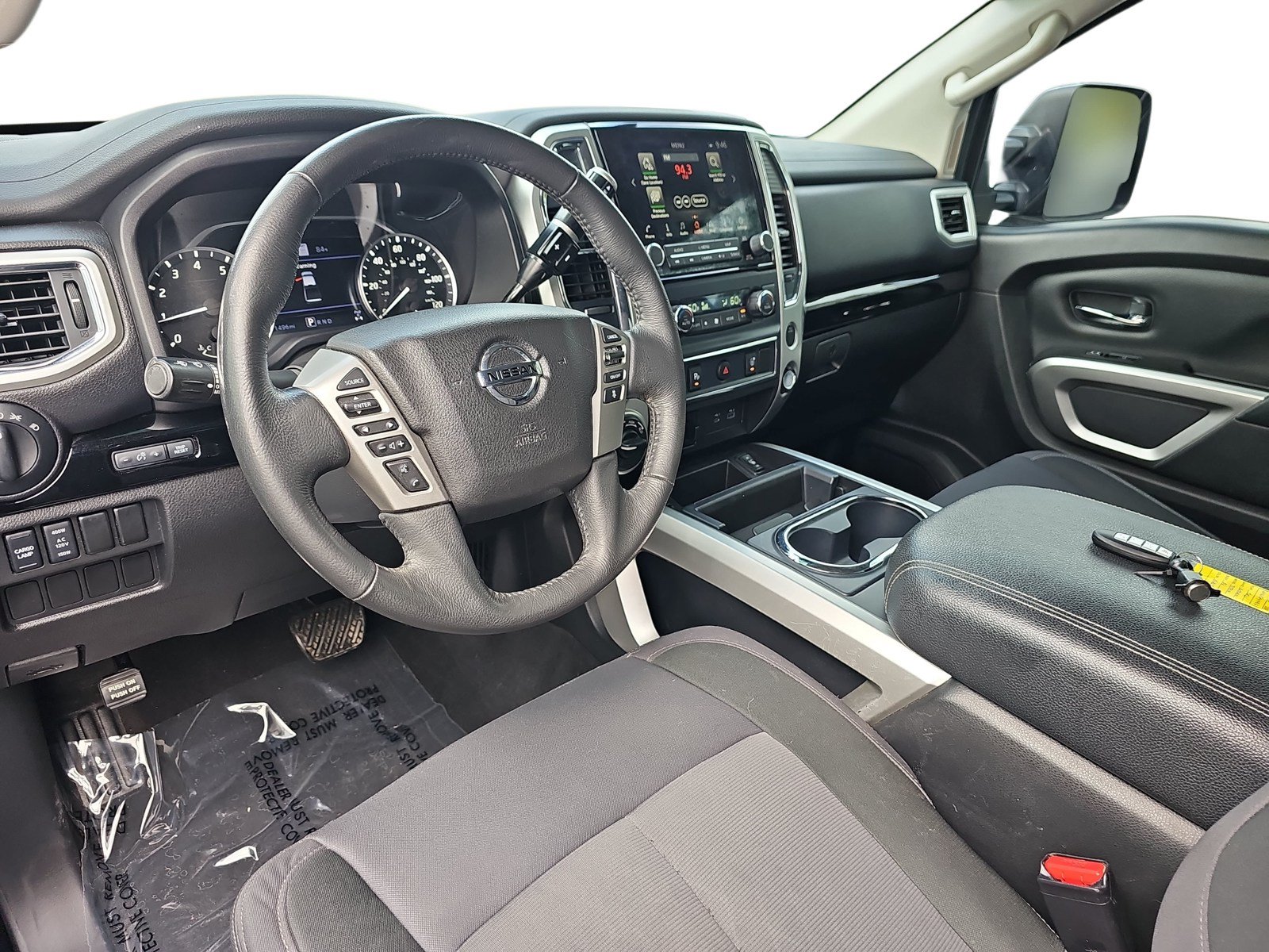 Used 2021 Nissan Titan SV w/ SV Convenience Package AWD/4WD image 13