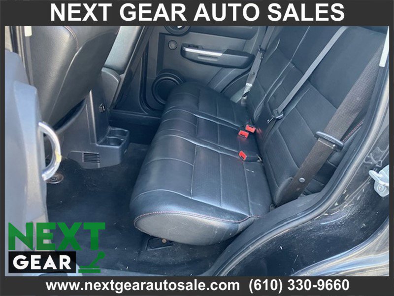 Used 2009 Dodge Nitro R/T image 8