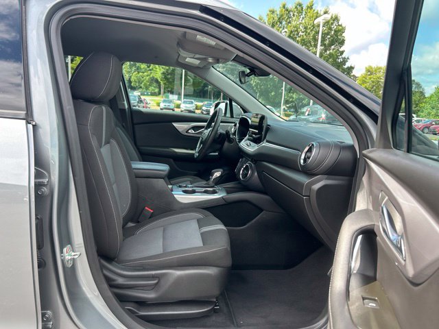 Used 2025 Chevrolet Blazer LT AWD/4WD image 18