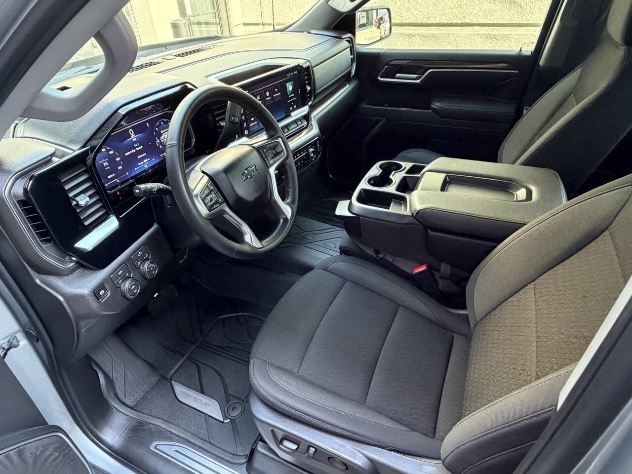 Used 2026 Chevrolet Silverado 1500 RST w/ RST Select Package AWD/4WD image 14