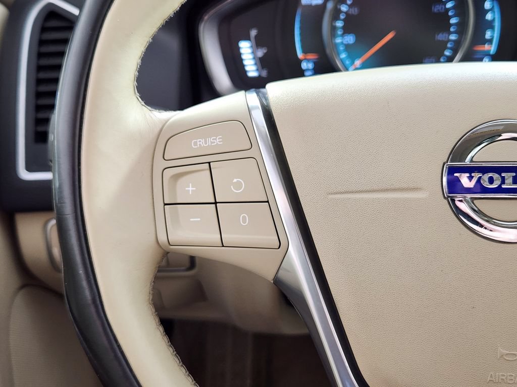 Used 2016 Volvo XC60 T5 Premier FWD image 18