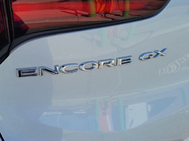 Used 2021 Buick Encore GX Select w/ Advanced Technology Package FWD image 6