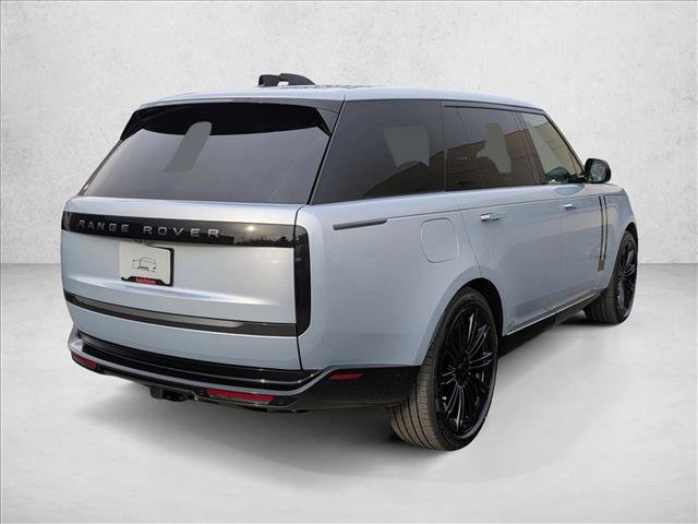 New 2026 Land Rover Range Rover Long Wheelbase SE image 2