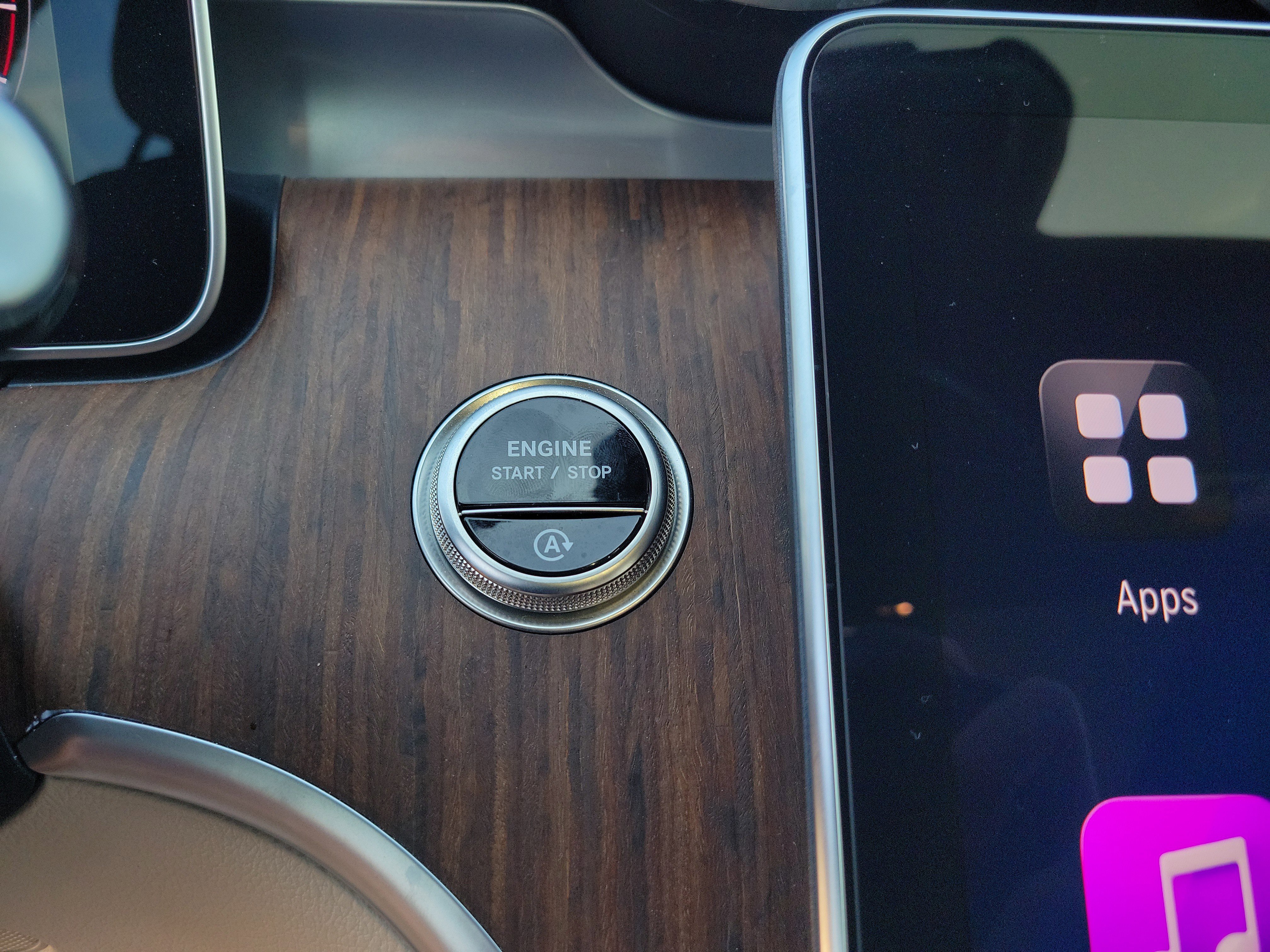 Certified 2025 Mercedes-Benz C 300 Sedan image 29