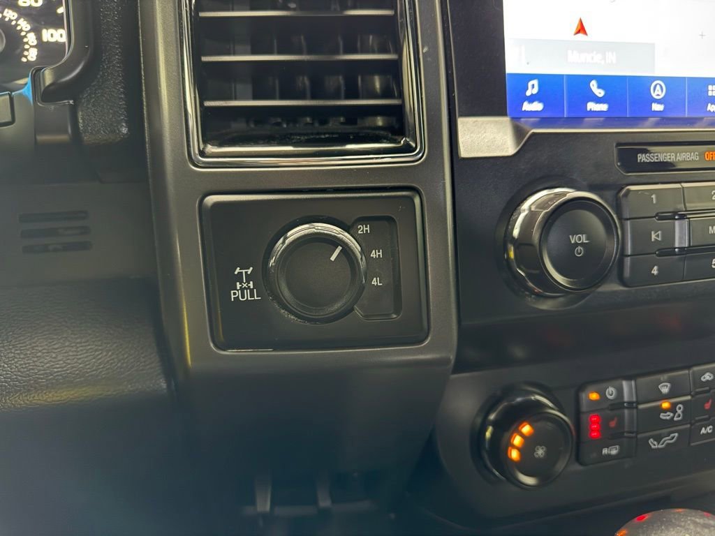 Used 2020 Ford F150 XLT w/ Equipment Group 302A Luxury AWD/4WD image 43