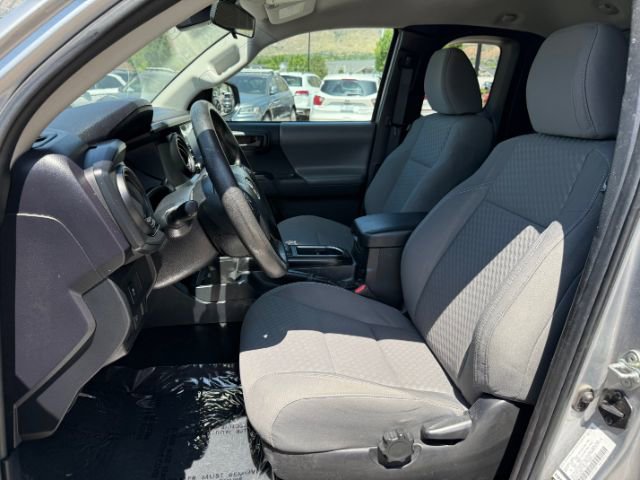 Used 2020 Toyota Tacoma SR image 9