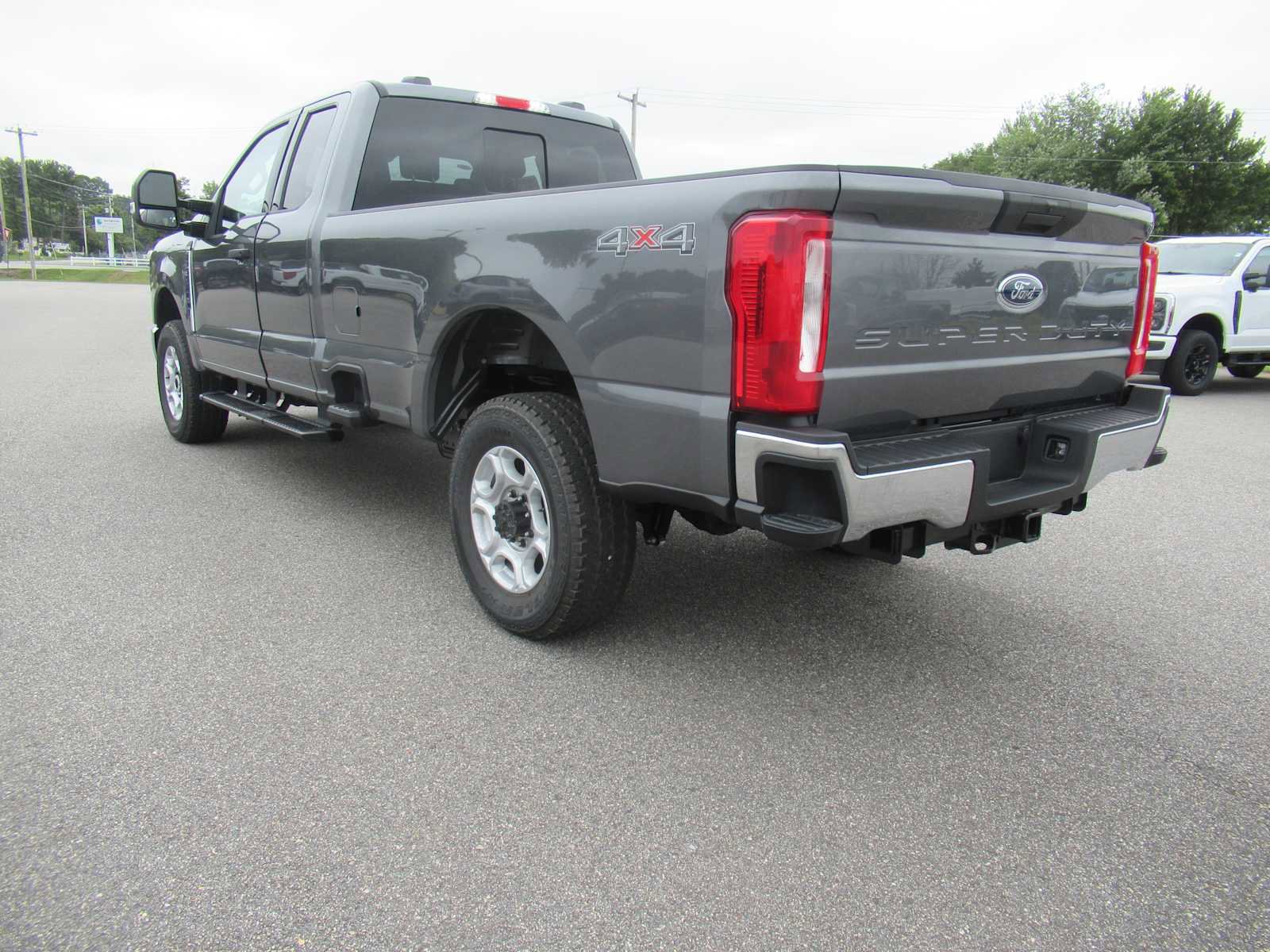 New 2026 Ford F350 XLT image 7