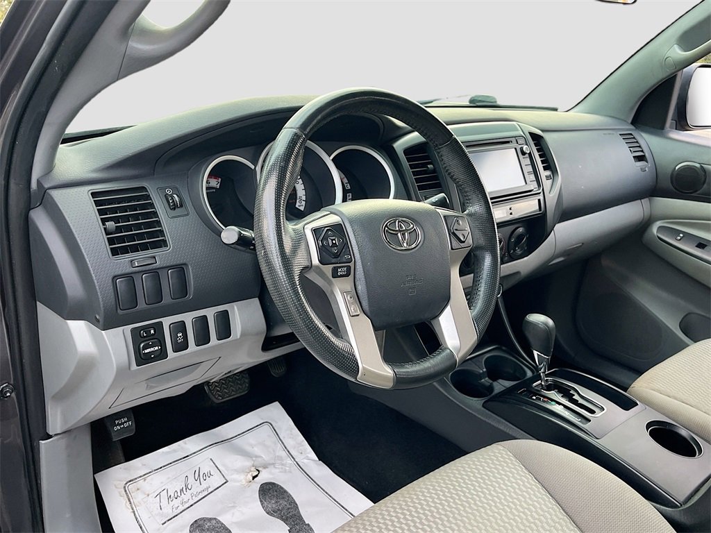 Used 2014 Toyota Tacoma 2WD Double Cab image 9