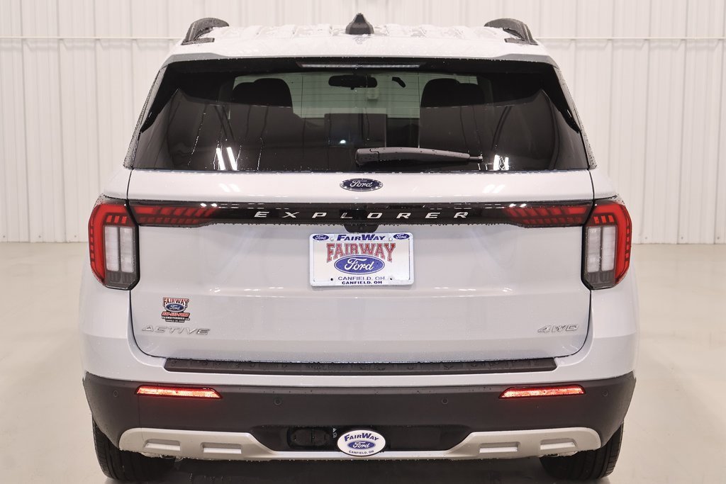 New 2026 Ford Explorer Active image 8