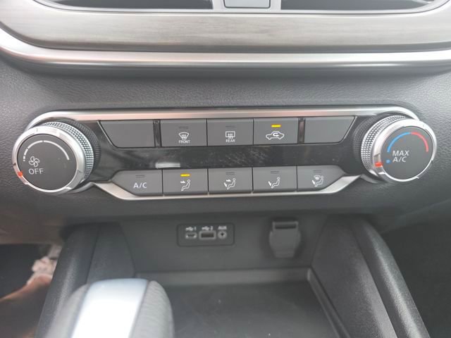 New 2025 Nissan Altima 2.5 SV image 9