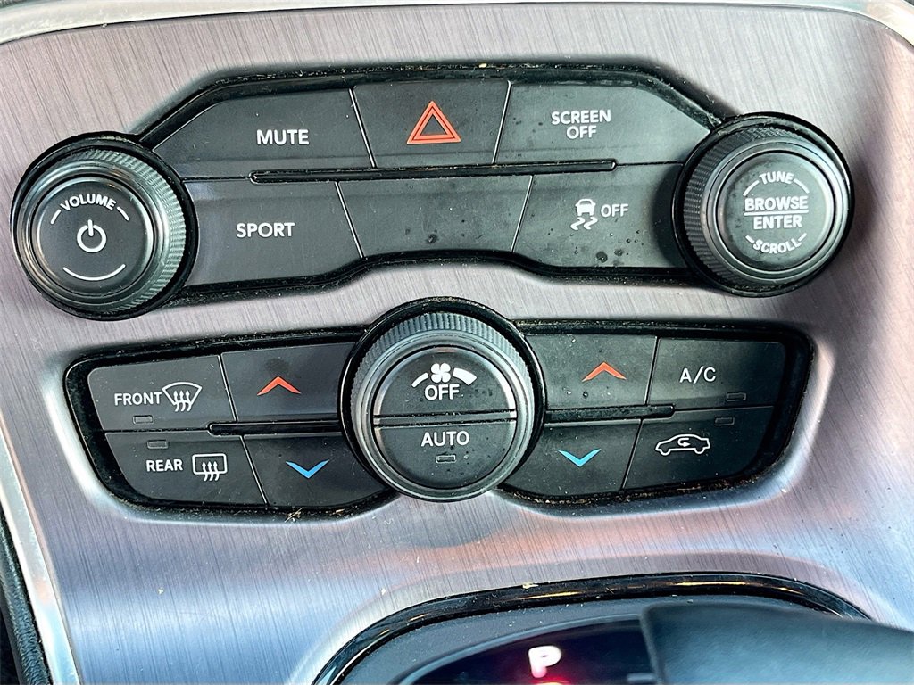 Used 2018 Dodge Challenger SXT w/ Blacktop Package image 15