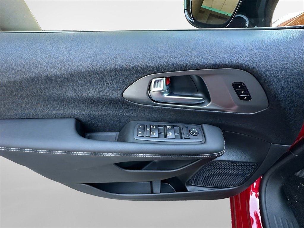 New 2026 Chrysler Pacifica Select image 17