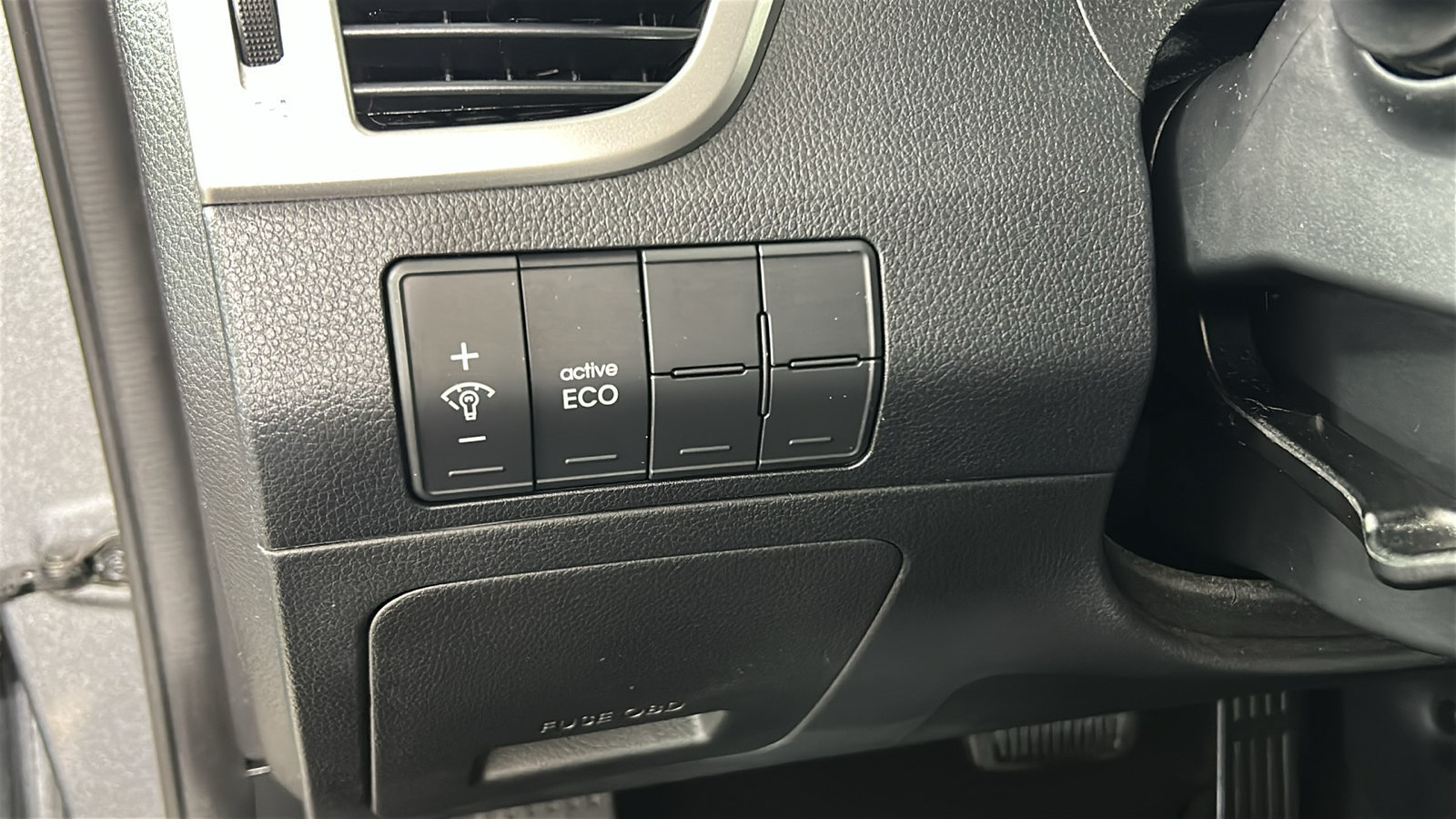 Used 2016 Hyundai Elantra GT FWD image 24