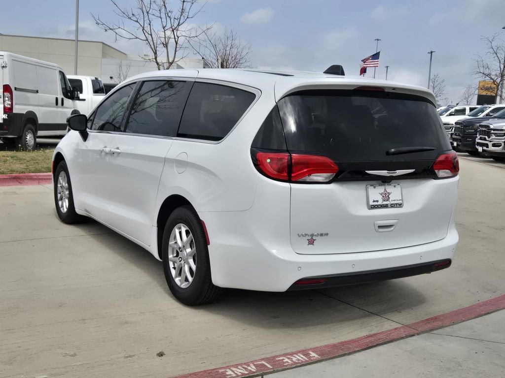 New 2026 Chrysler Voyager LX FWD image 3
