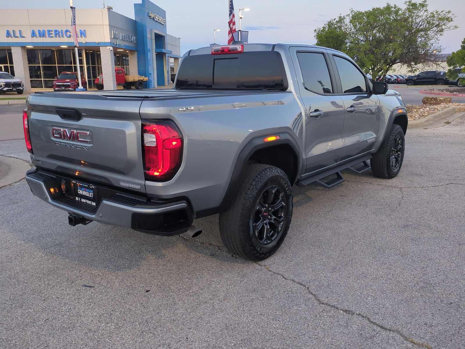 Used 2025 GMC Canyon Elevation w/ Convenience Package AWD/4WD image 9