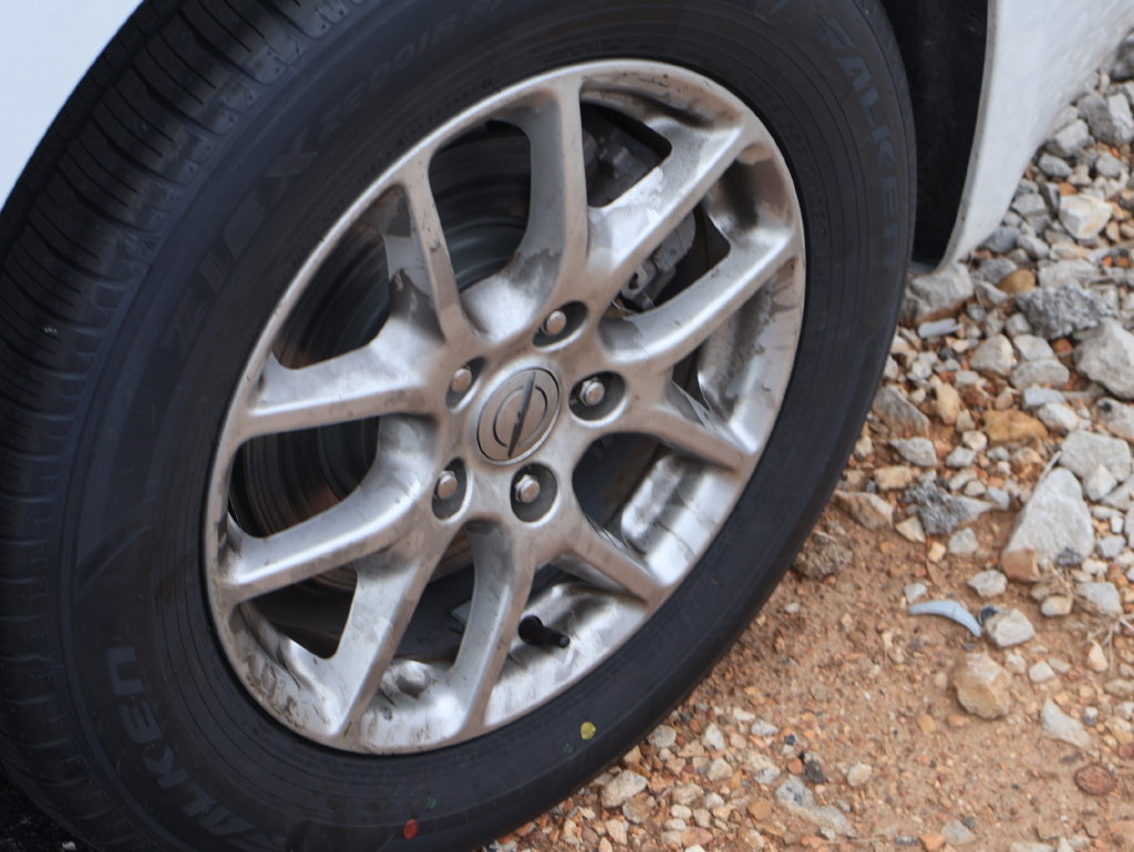 Used 2024 Chrysler Voyager LX FWD image 25