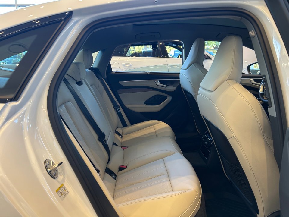 New 2026 Audi A6 Premium Plus image 29