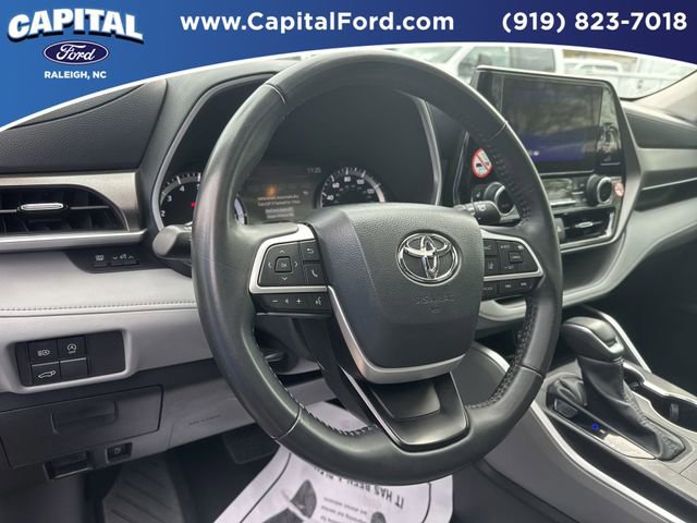 Used 2024 Toyota Highlander XLE image 23