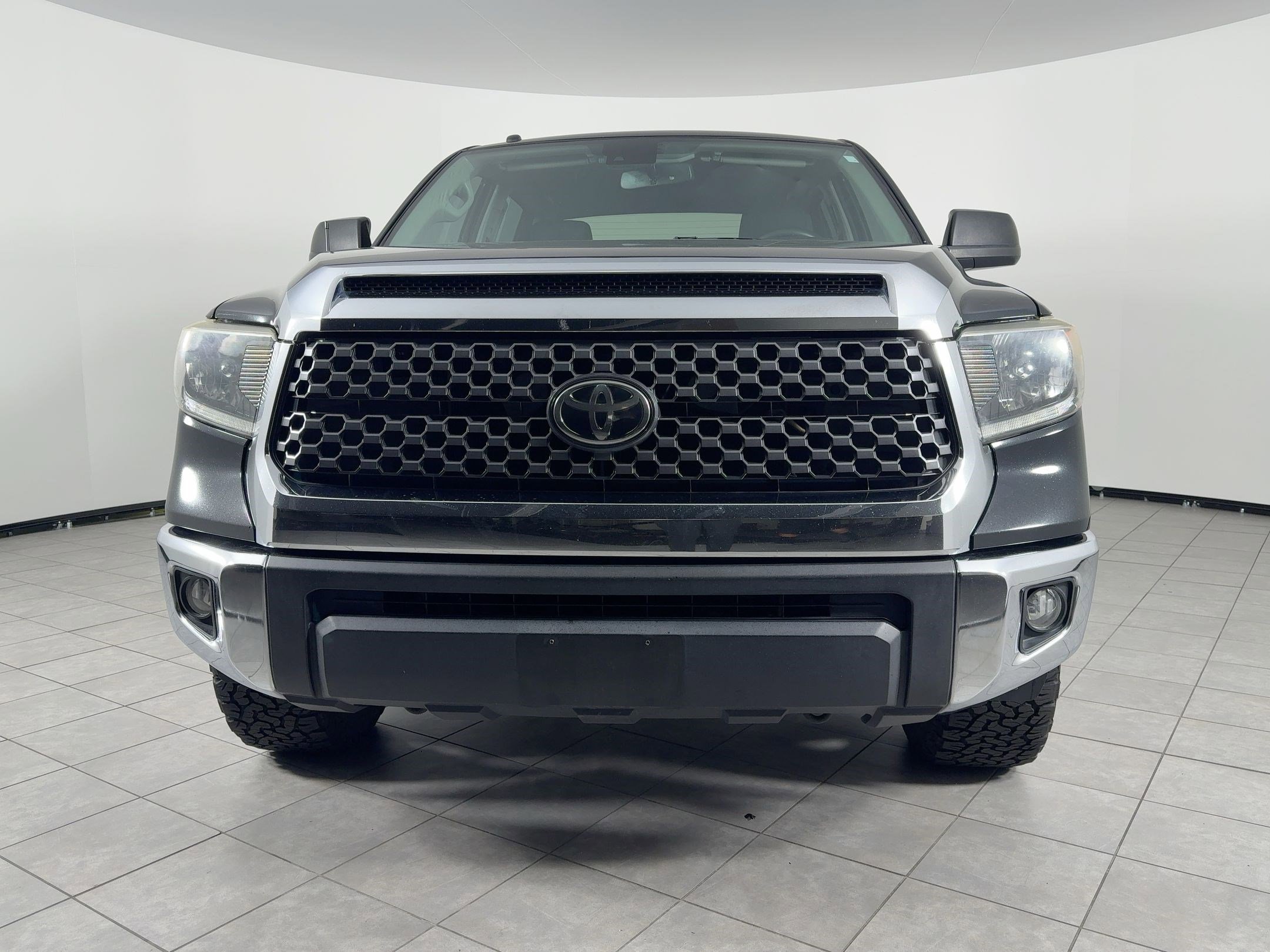 Used 2019 Toyota Tundra SR5 w/ SR5 Upgrade Package image 6
