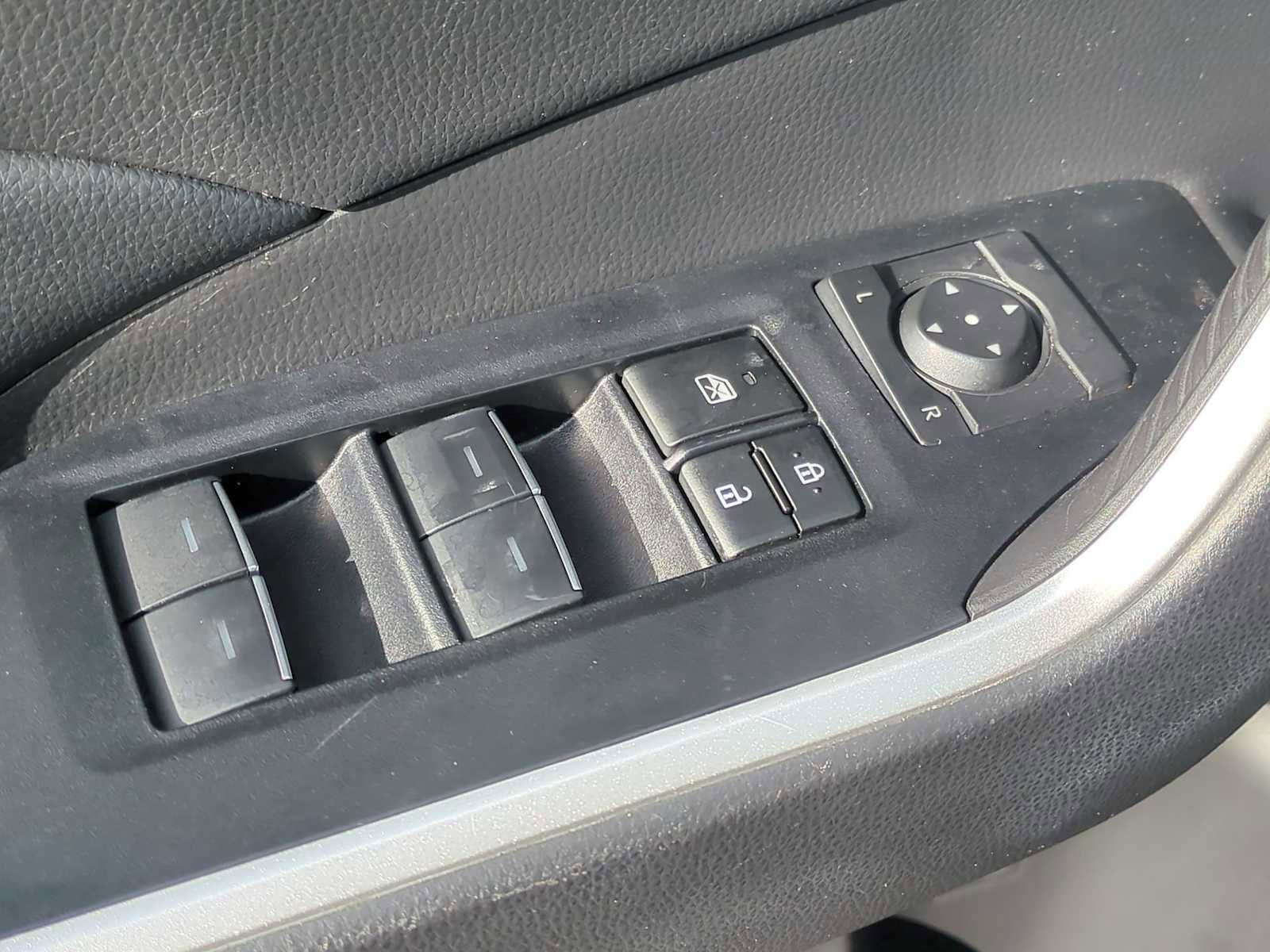 Used 2024 Toyota RAV4 XLE image 22