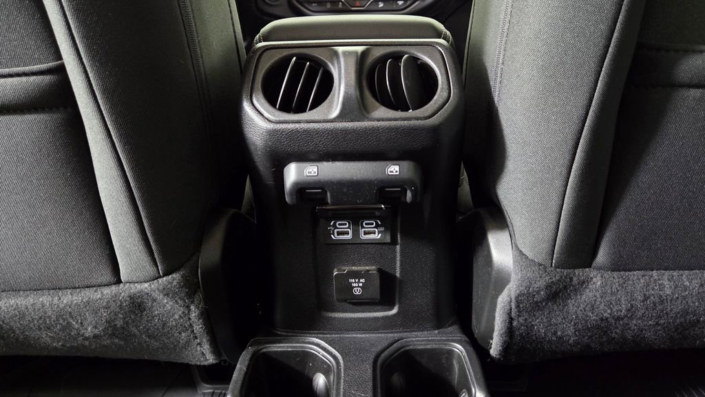 Used 2020 Jeep Wrangler Unlimited Sahara w/ LED Lighting Group image 25