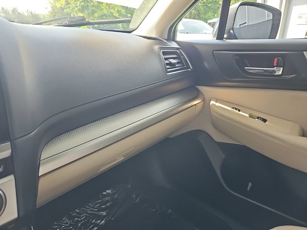 Used 2017 Subaru Outback 2.5i Premium AWD/4WD image 26