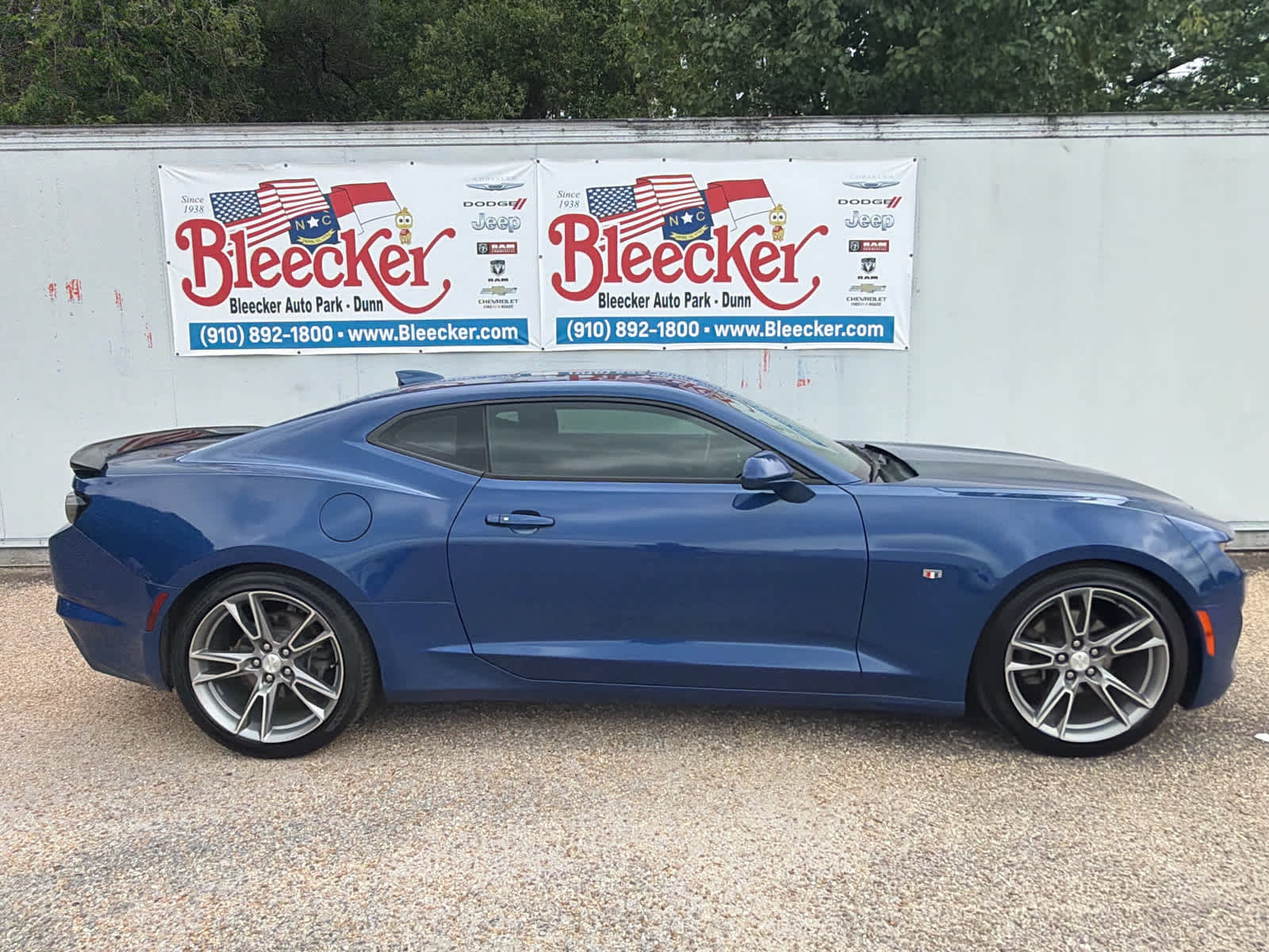 Used 2020 Chevrolet Camaro LT w/ RS Package RWD image 2