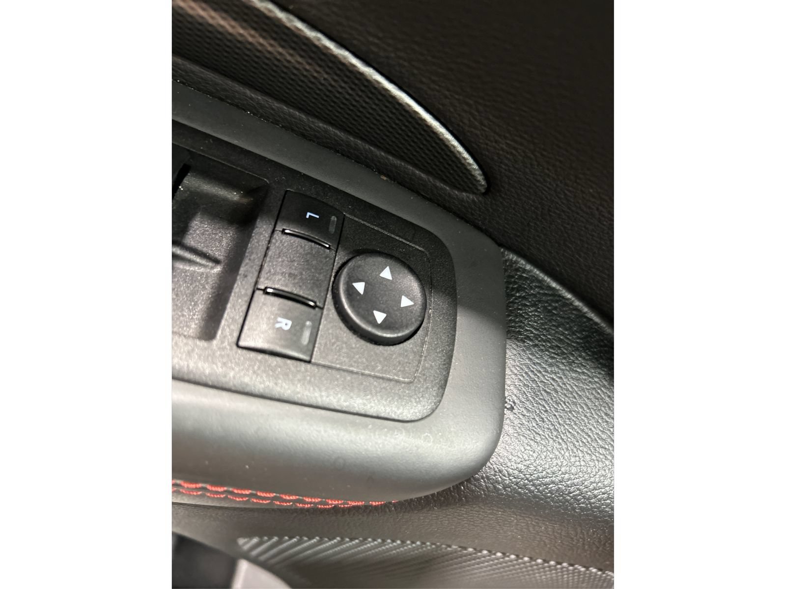Used 2024 Dodge Durango GT AWD/4WD image 31