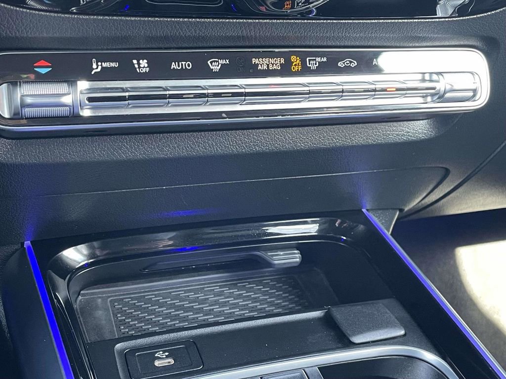 Used 2025 Mercedes-Benz GLA 250 4MATIC image 19