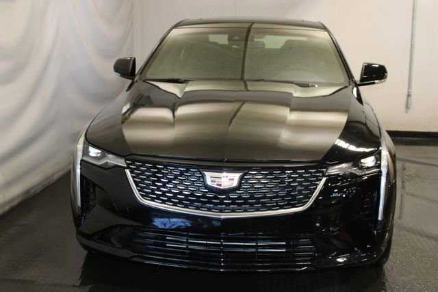 Used 2025 Cadillac CT4 Luxury AWD/4WD image 3