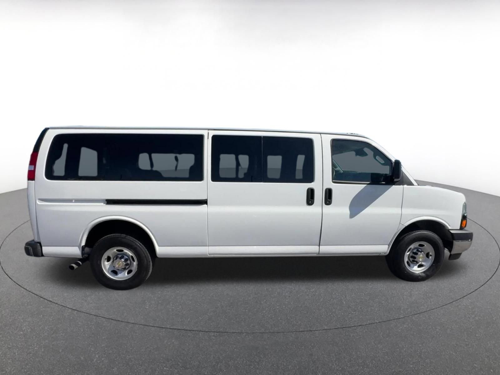 Used 2024 Chevrolet Express 3500 LT w/ LT Preferred Equipment Group image 16