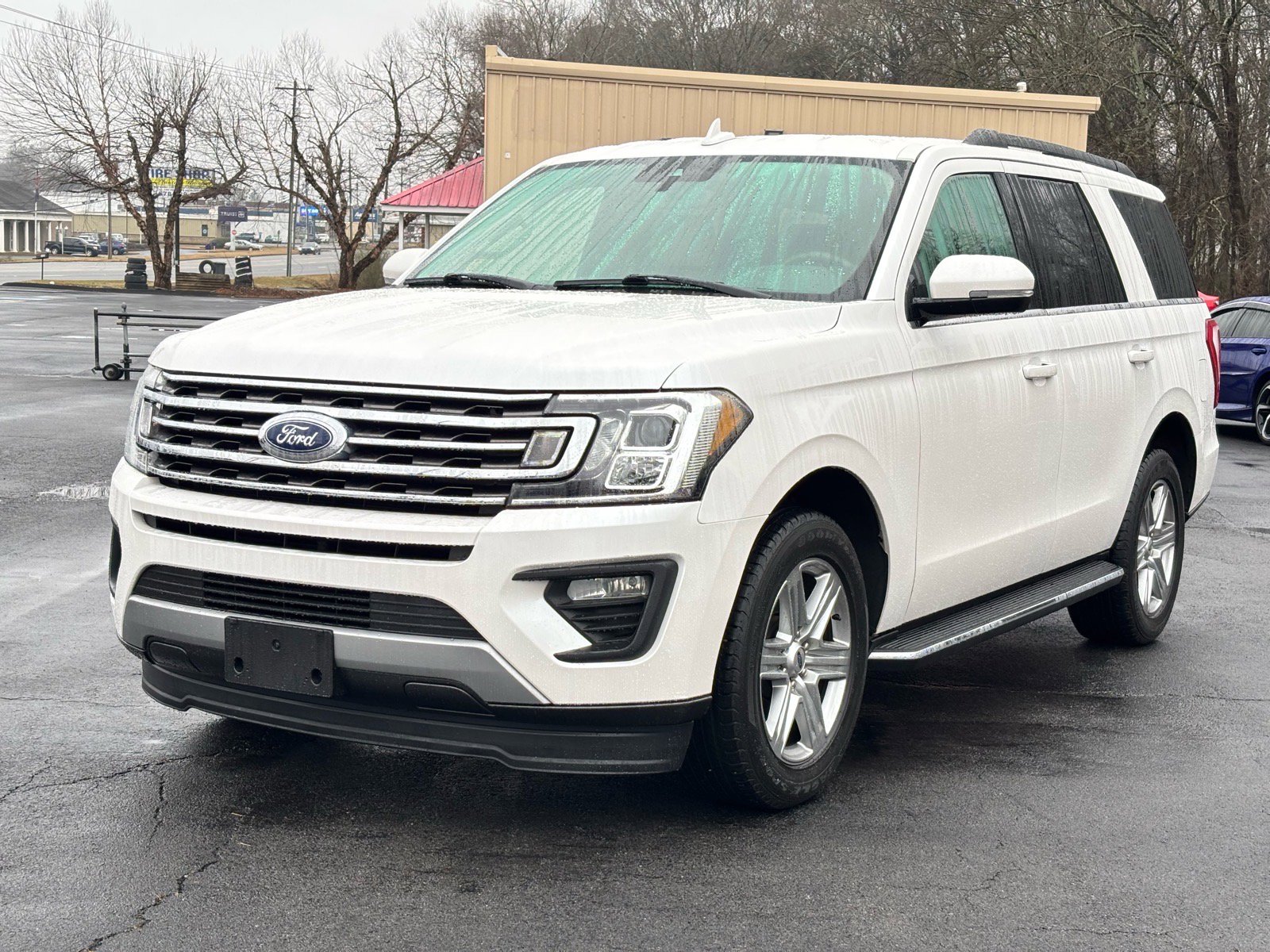 Used 2019 Ford Expedition XLT w/ Equipment Group 202A image 1