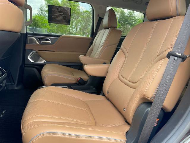 Certified 2025 INFINITI QX80 Sensory image 12