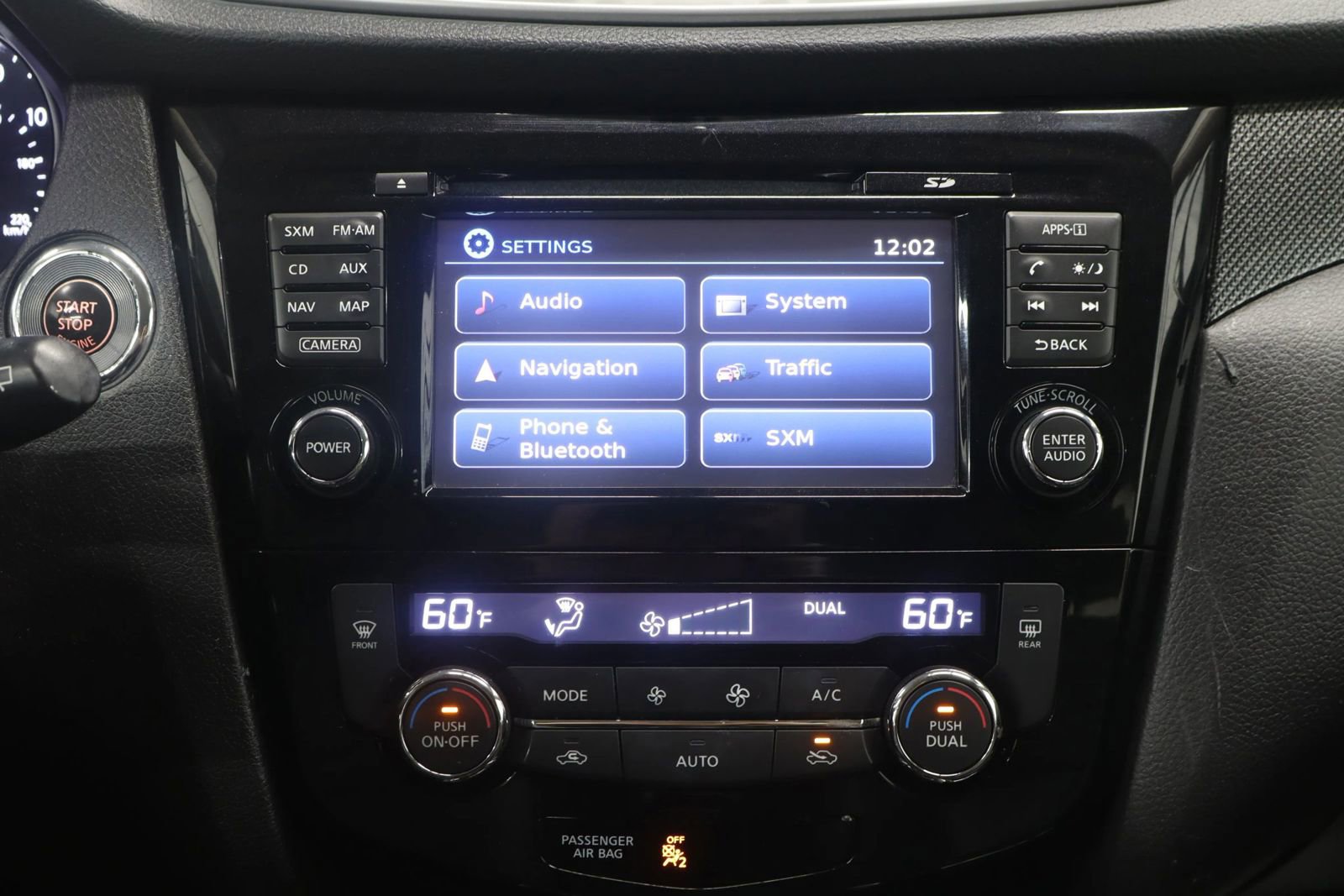 Used 2015 Nissan Rogue SL image 25